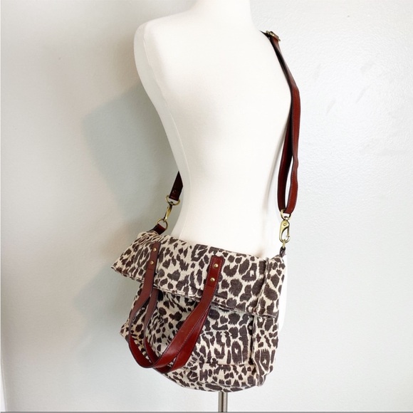 Vintage Leopard Print Canvas Crossbody Bag with Brown Leather Trim - Picture 2 of 7